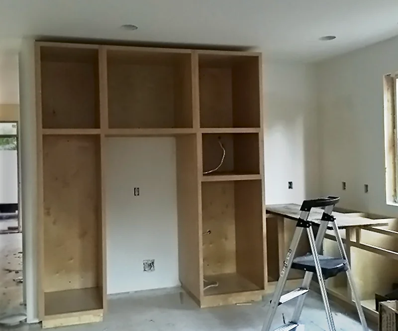 Kitchen Cabinets In The Middle Of Being Installed 800x665